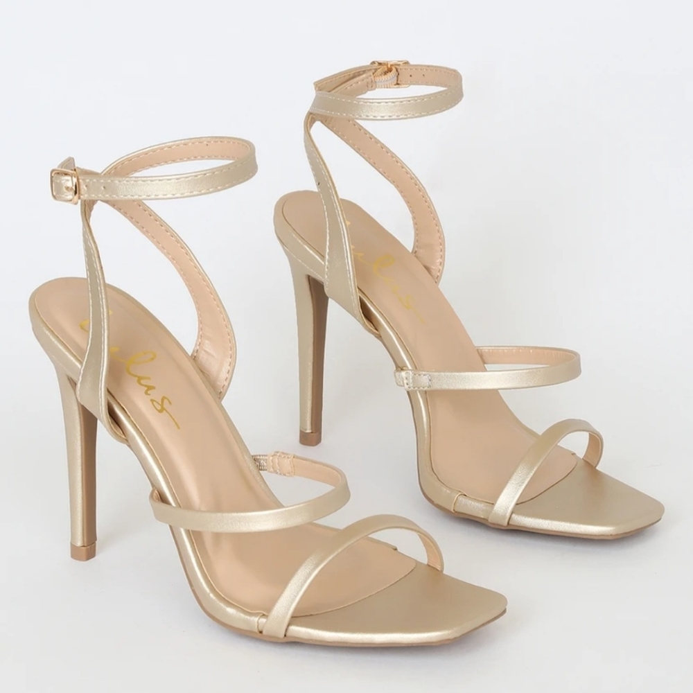 Lulu's Leticiya gold ankle strap high heel - Picture 3 of 3